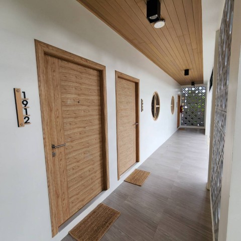 ไม้บัว ไม้แต่งผนัง ชุดครัว ประตู วงกบประตู เยส โมลดิ้ง โพลีสไตรีน PS