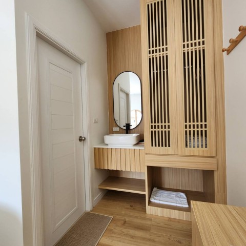 ไม้บัว ไม้แต่งผนัง ชุดครัว ประตู วงกบประตู เยส โมลดิ้ง โพลีสไตรีน PS